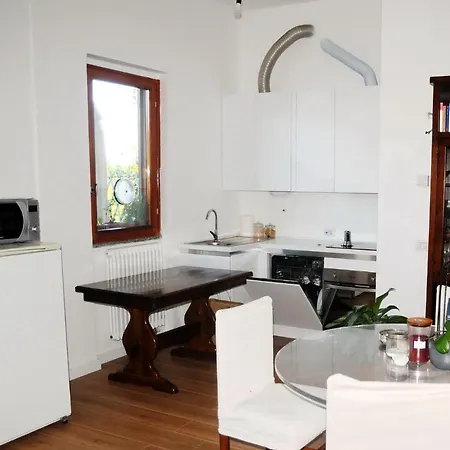 Lovingstresa3 Giardino Del Lägenhet *