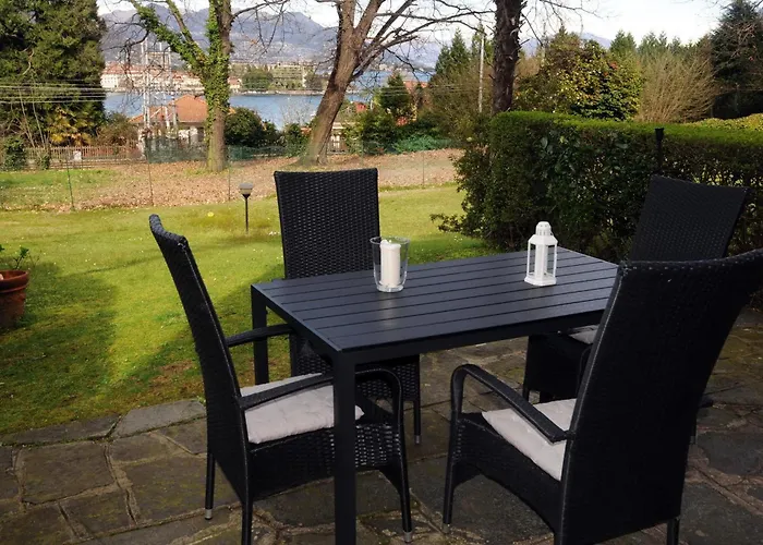 Apartment Lovingstresa3 Giardino Del